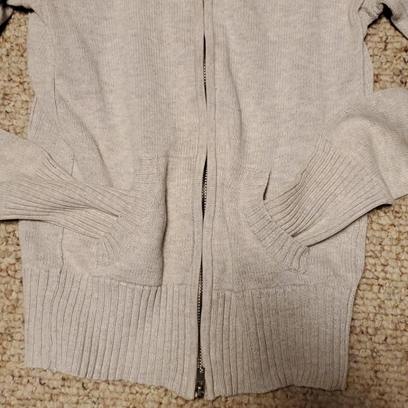Hollister Zip up - Picture 3 of 3